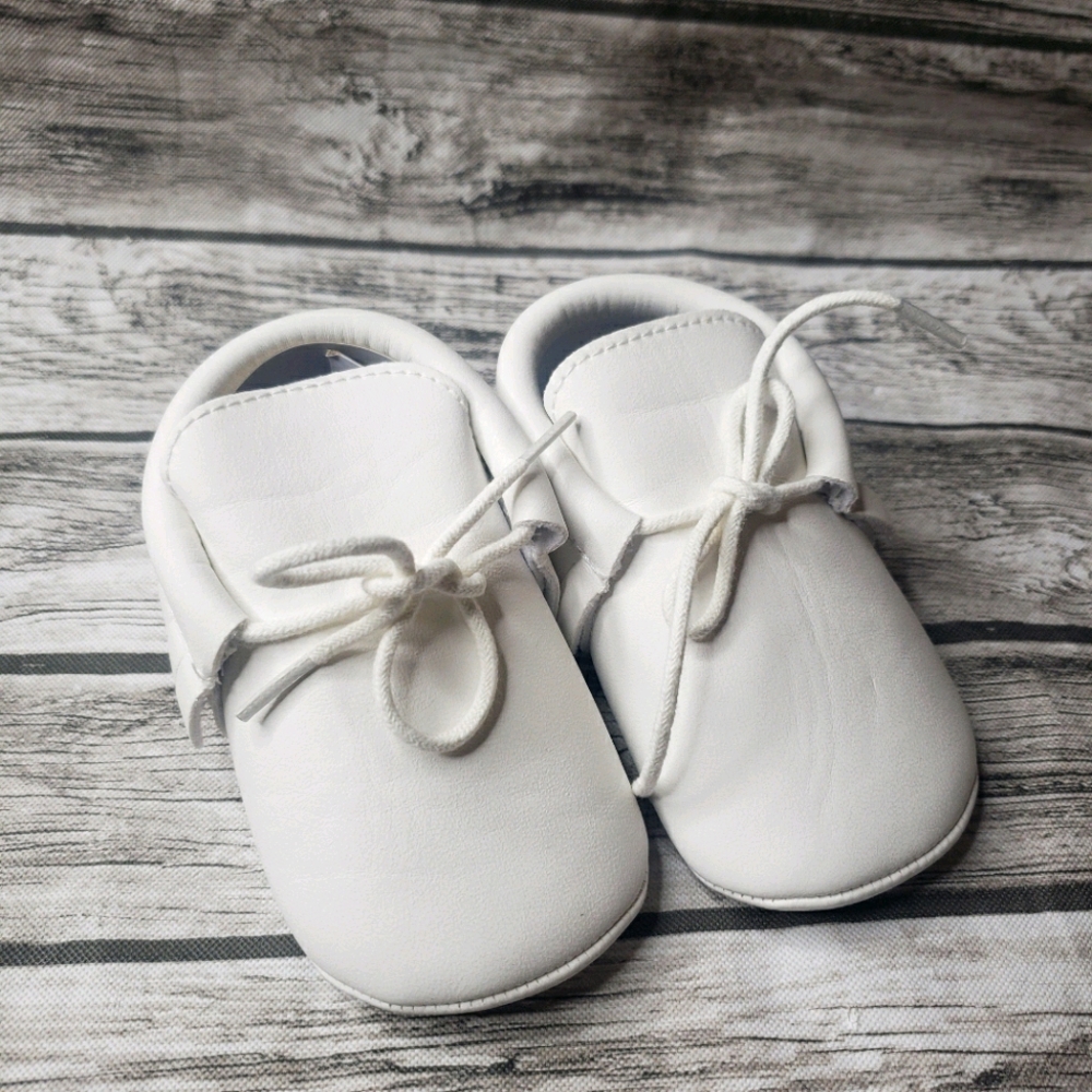 💥SOLD💥Kuner white moccasin shoes